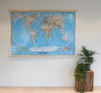 World politiek groot wandkaart geplastificeerd met houten stokken National Geographic 22008 first image